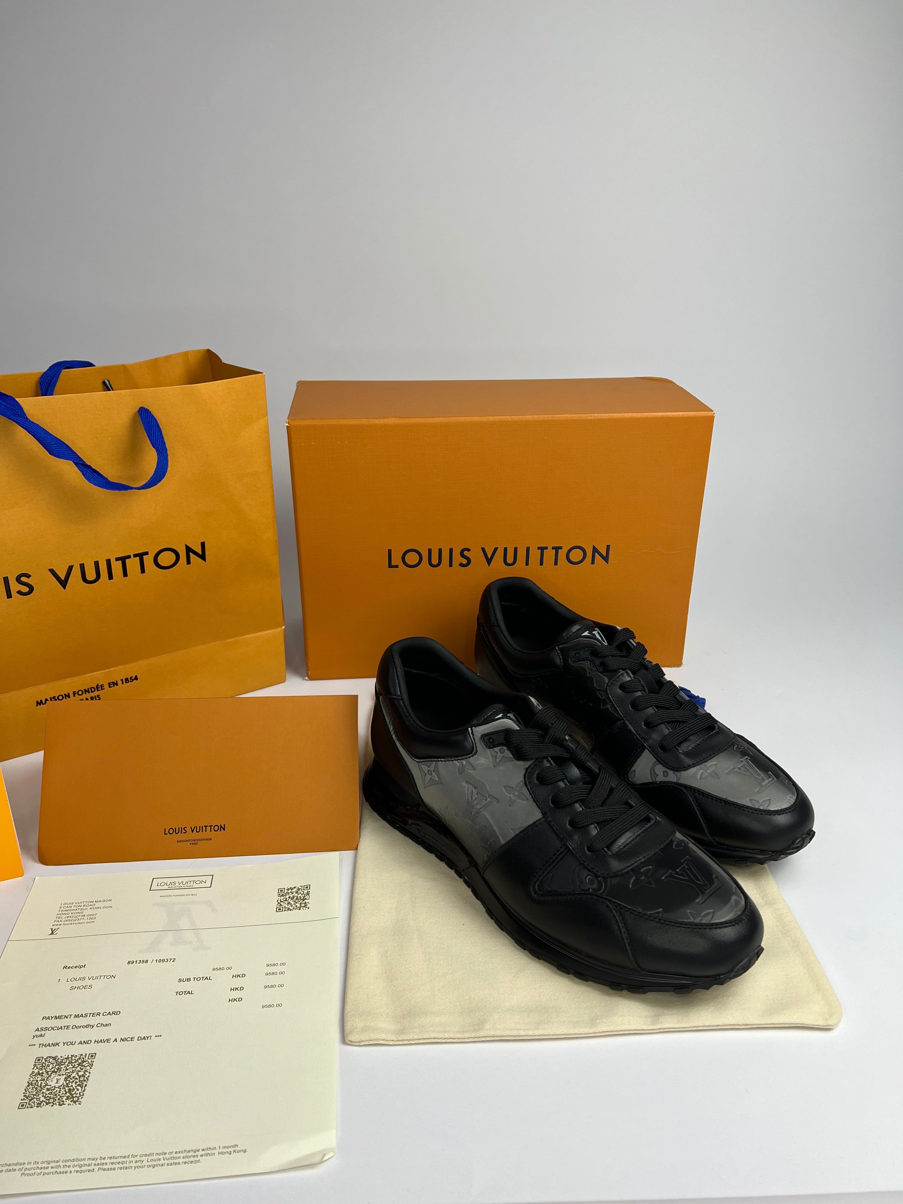 Louis Vuitton Run-Away Zwart