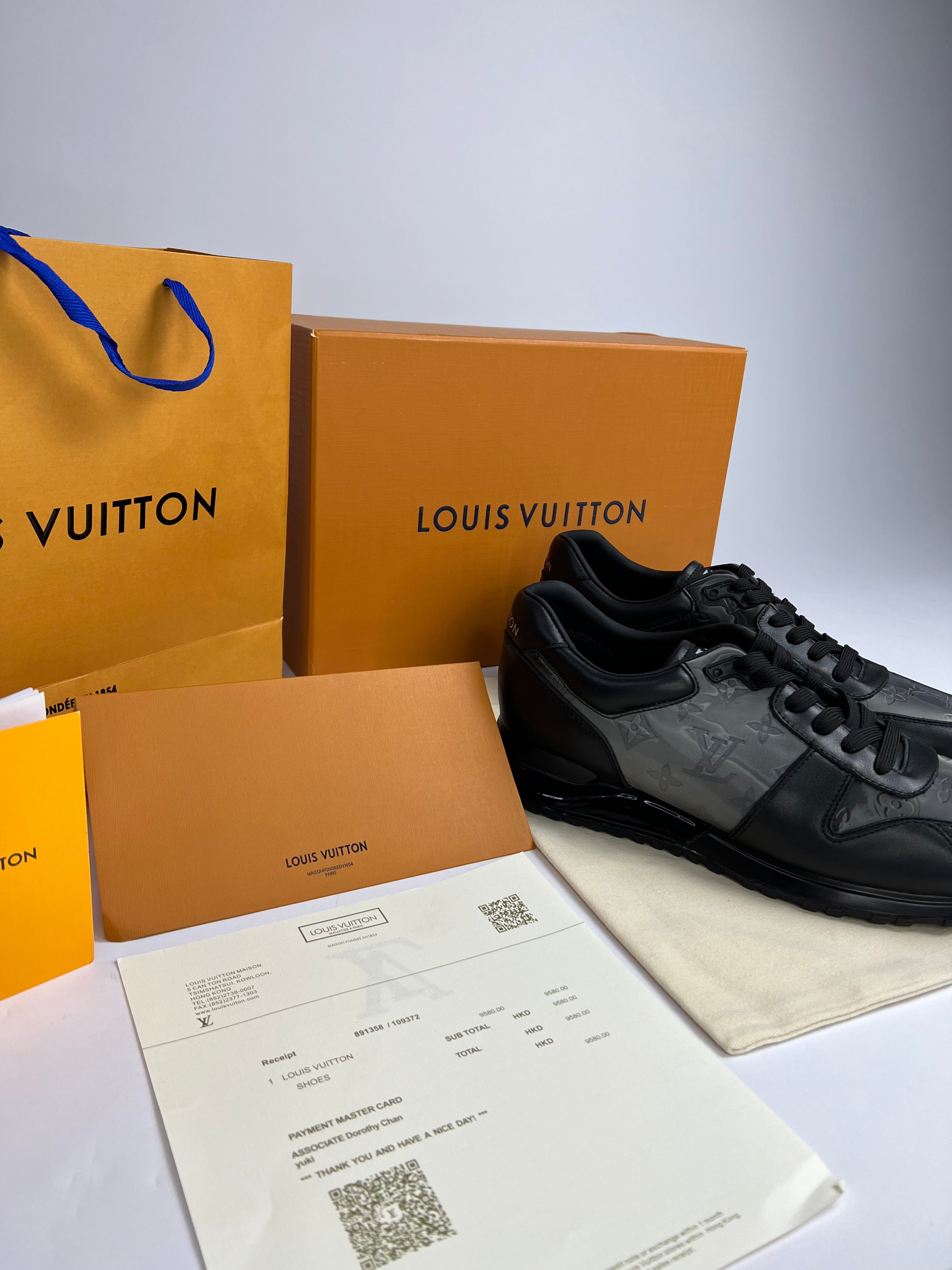 Louis Vuitton Run-Away Zwart