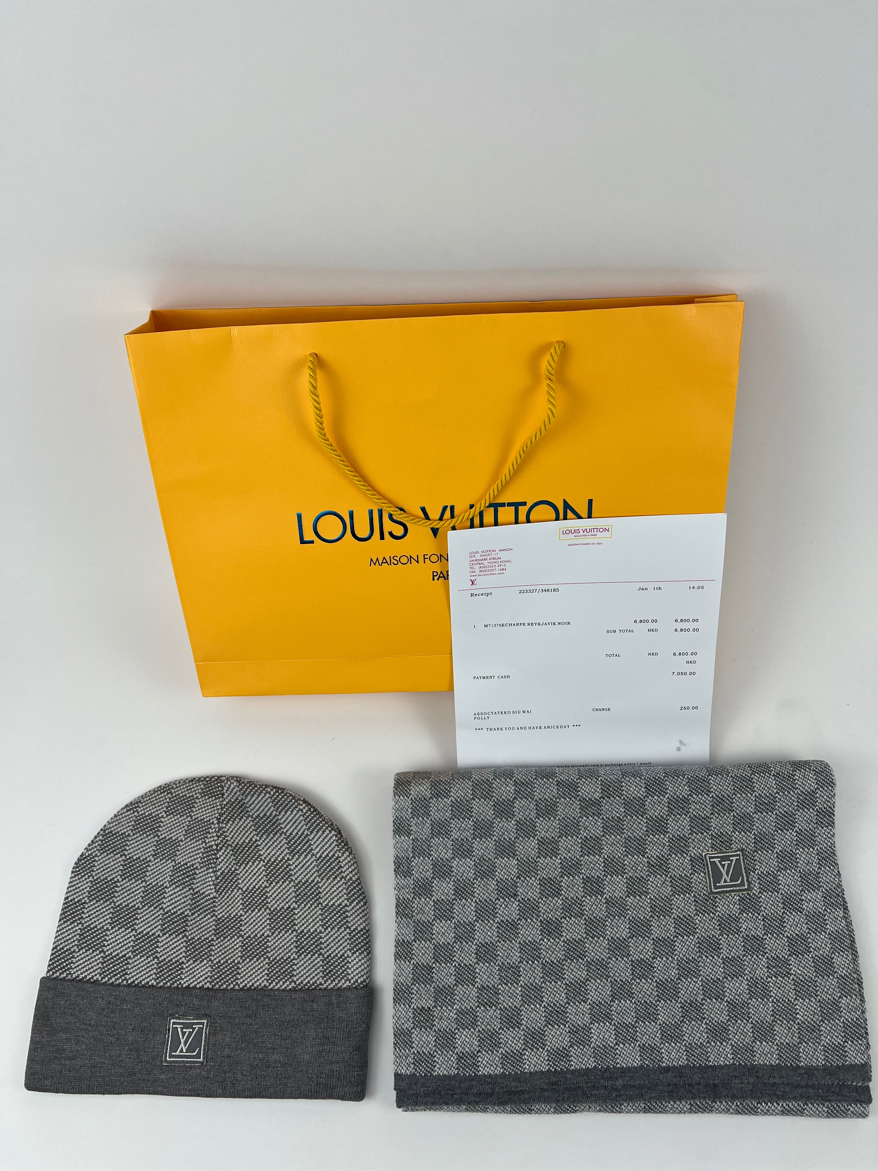 Louis Vuitton Muts/Sjaal grijs