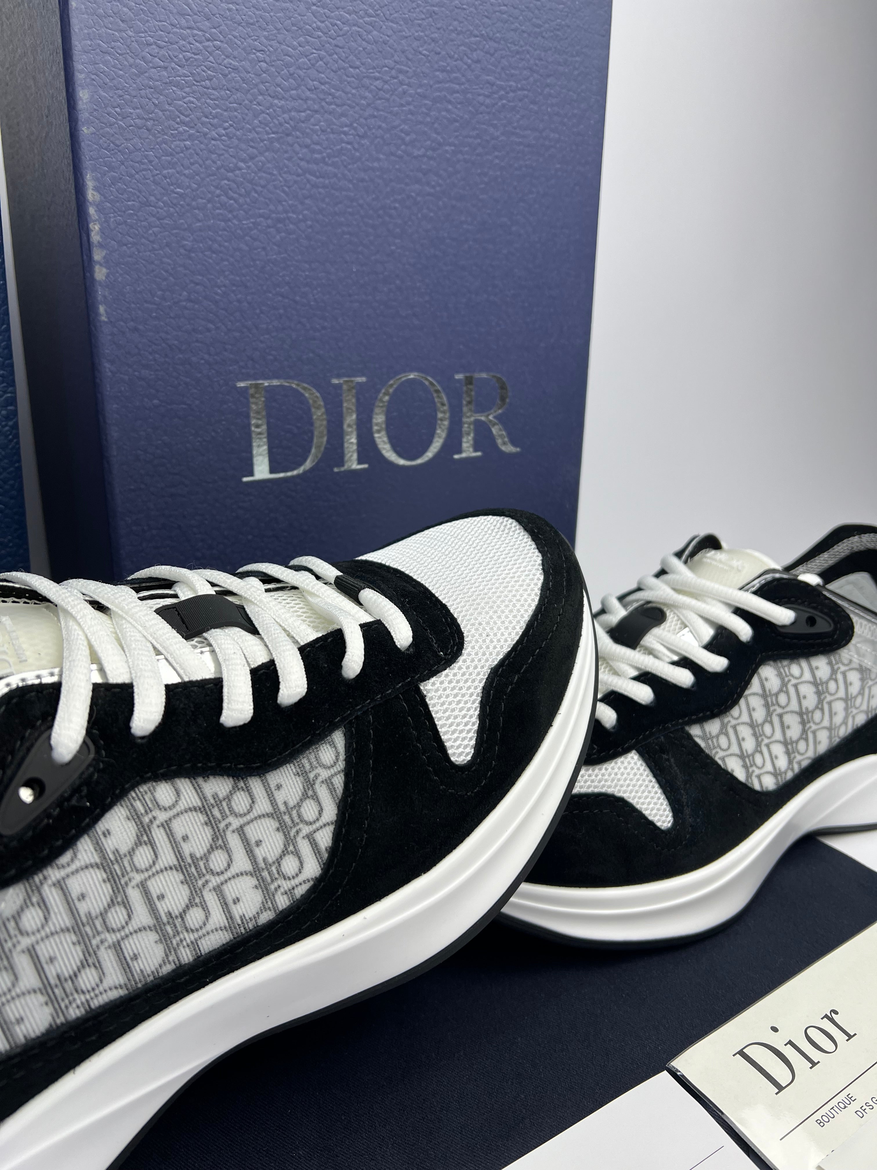 Dior B25 Zwart