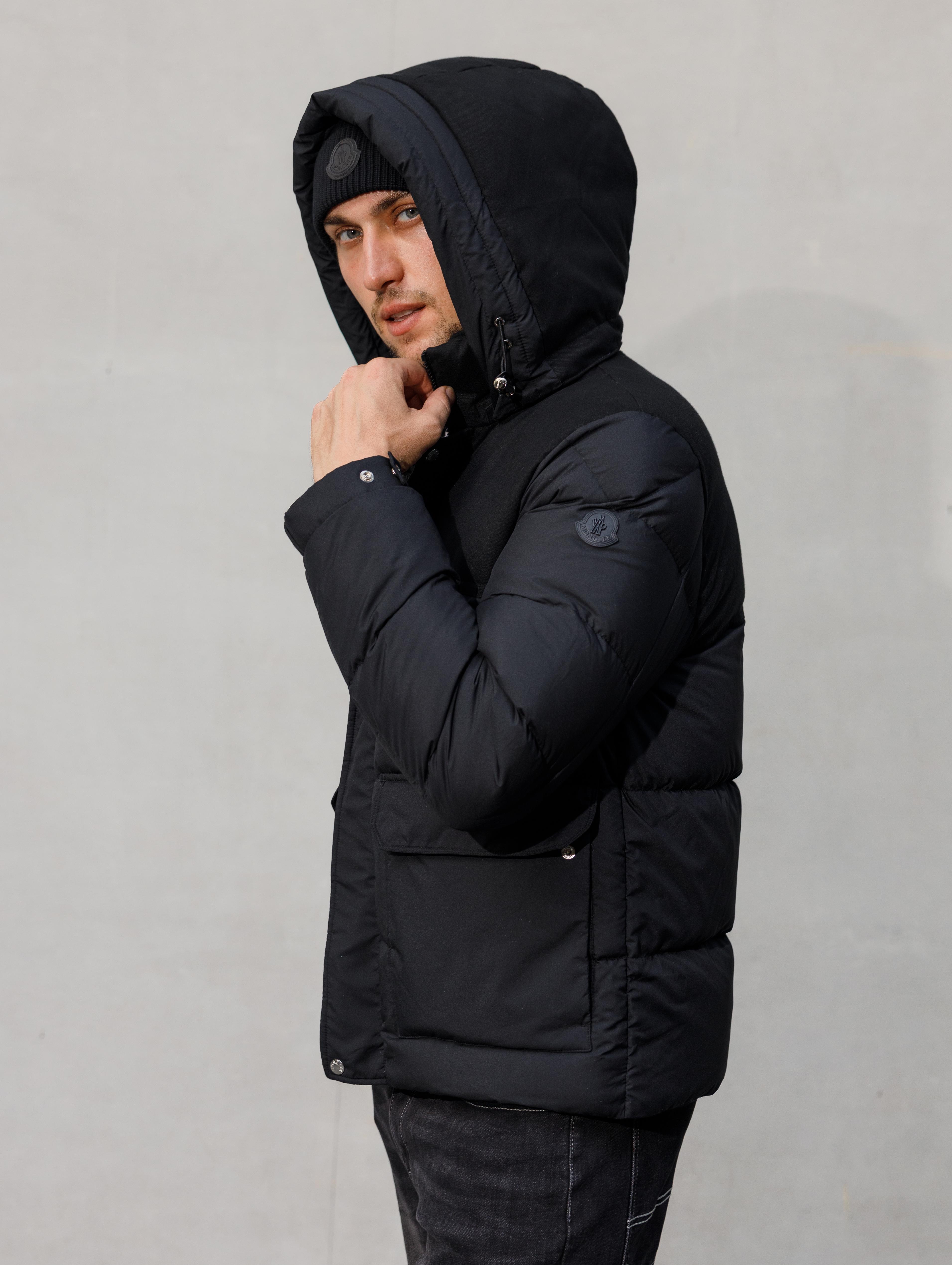 Moncler Mussala Jas Zwart (NFC SCAN)