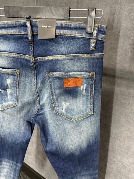 Dsquared2 Blue Jeans Small Brown Label HIGH
