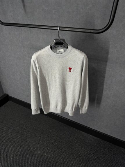 Ami Sweater Licht Grijs Zachte Stof