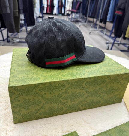 Gucci Black Pet Classic