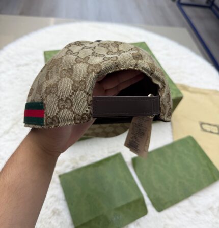Gucci Brown Pet Classic