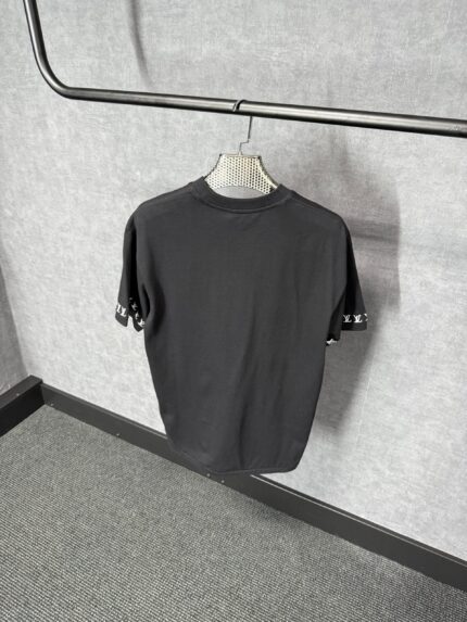 Louis Vuitton Black T-Shirt Arm Logo