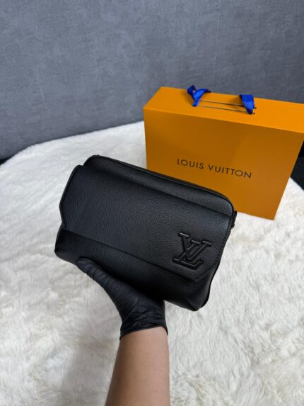 Louis Vuitton Fastline Messenger Bag High Quality #xadv