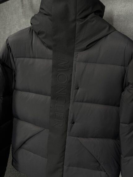Moncler Madeira Hooded Short Down Jacket Black + NFC High Quality