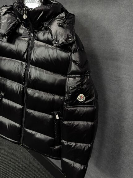 Moncler Maya Zwart Glimmend + NFC, High Quality