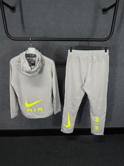 Nike Air Trainingspak Lichtgrijs
