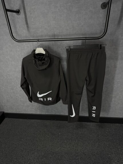 Nike Air Trainingspak Zwart