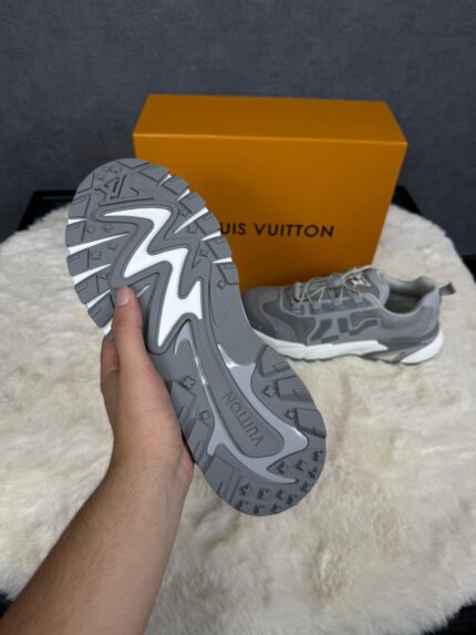 Louis Vuitton Runner Tatic New Sneakers Grey