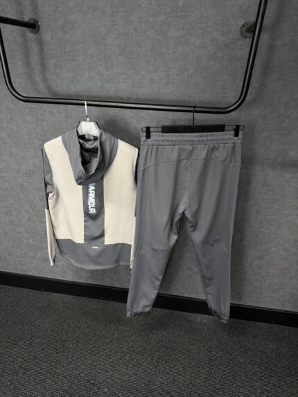 Under Armour Trainingspak Grey Half