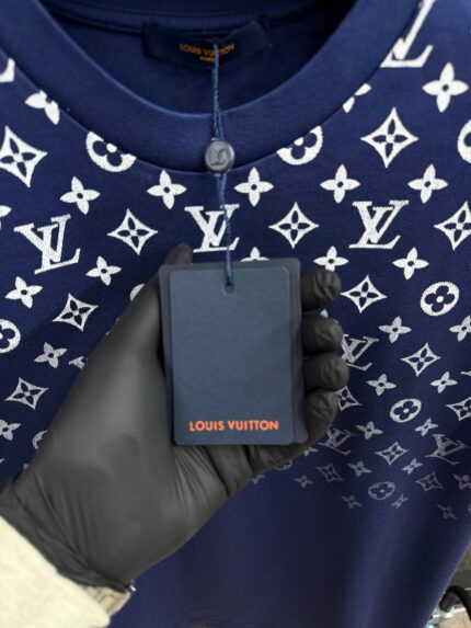 louis vuitton monogram T-shirt blue